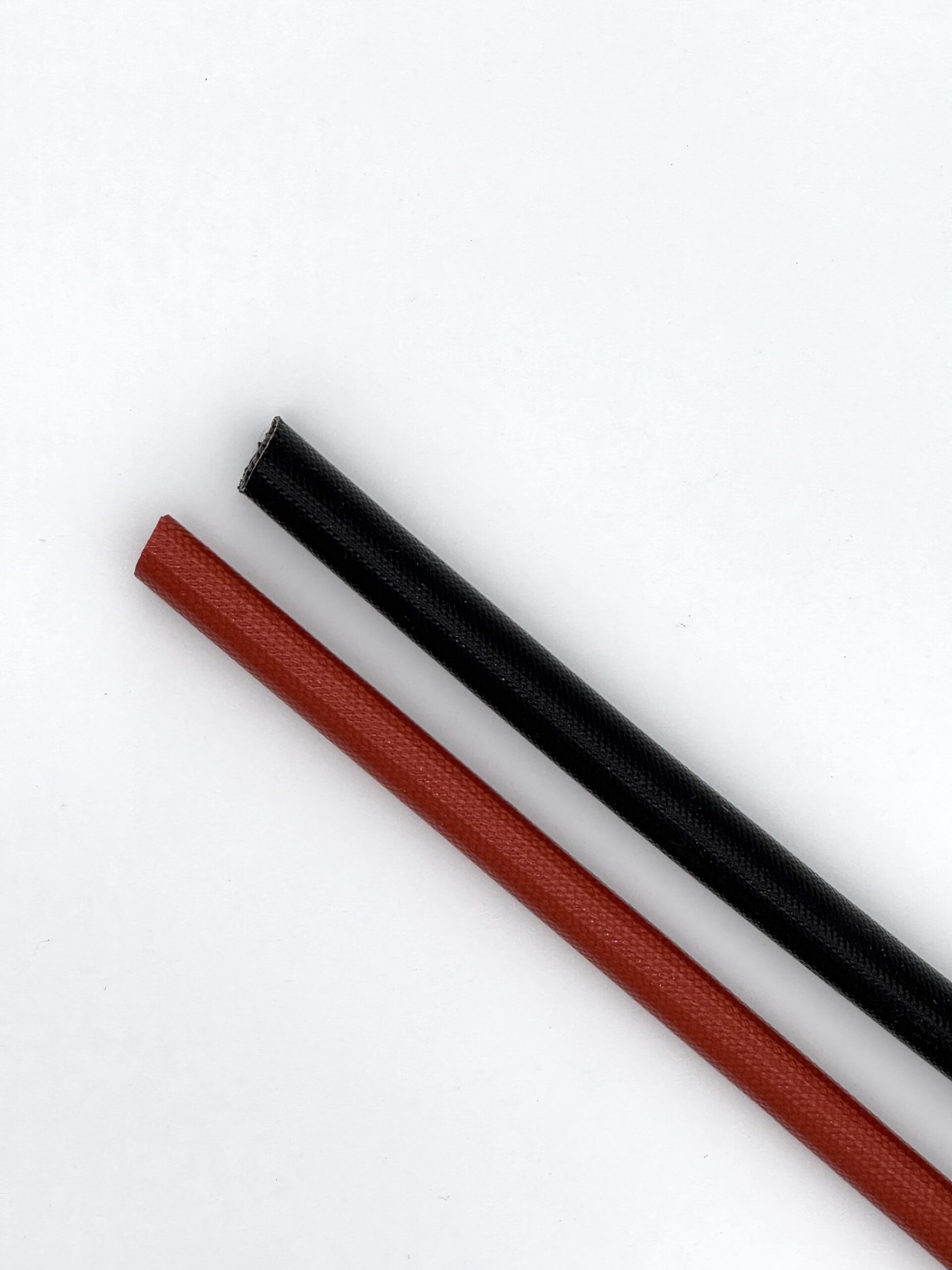 TVE ROSSO - Tubo Guaina Isolante Vetro Silicone Alte Temperature, protezione 1500V 260° C, vendita al metro. - immagine 2